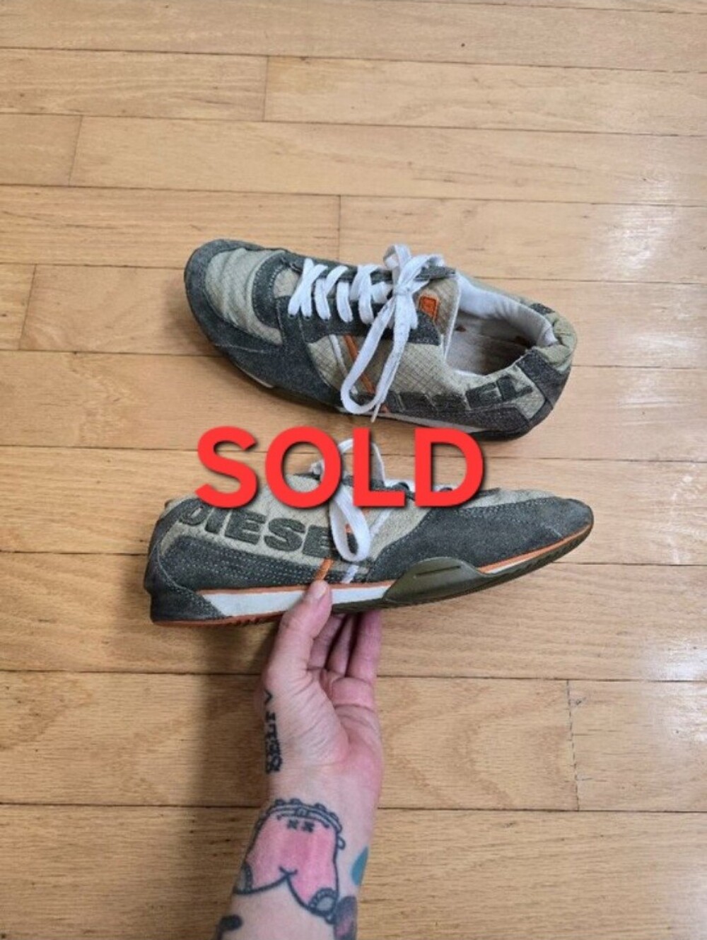 vintage Y2K | Diesel olive green retro flat sole sporty sneakers | MENS 9